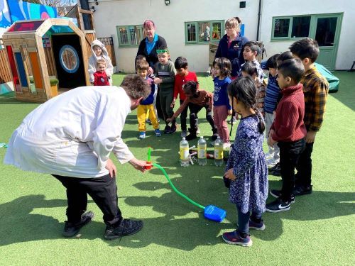 Shinning Stars Day Nursery 