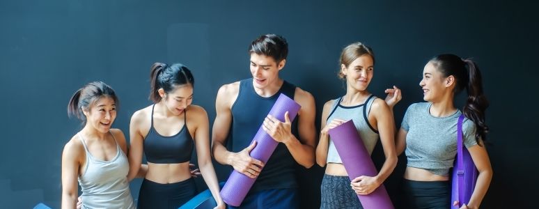 Image of teenagers in a class workout 